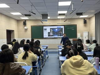 师范学院举办中学教学名师进课堂...